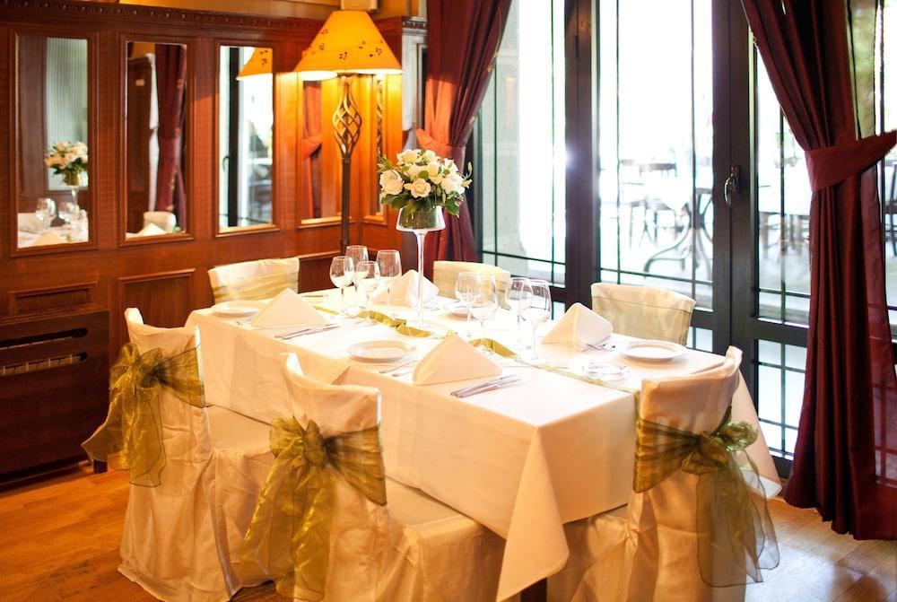 Manjez Centar Hotel Beograd Ngoại thất bức ảnh