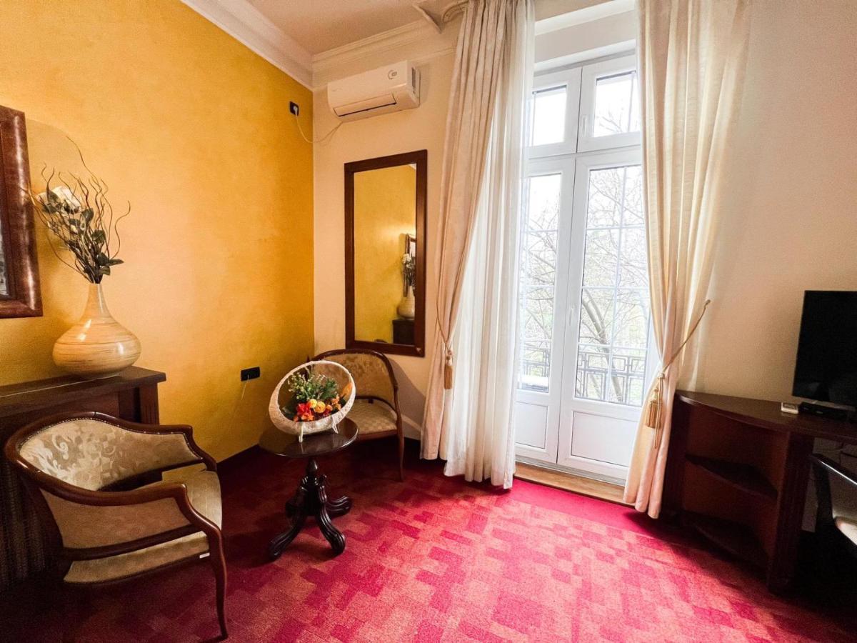 Manjez Centar Hotel Beograd Ngoại thất bức ảnh