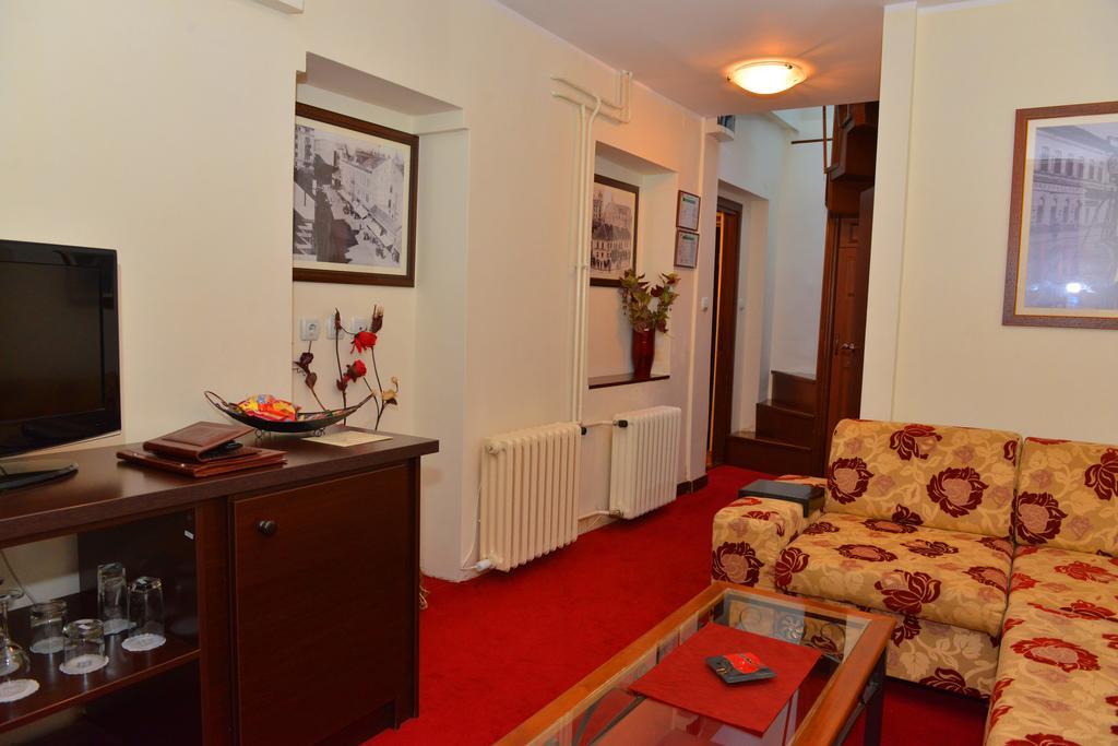 Manjez Centar Hotel Beograd Phòng bức ảnh